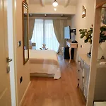 Le 5* Τίρανα